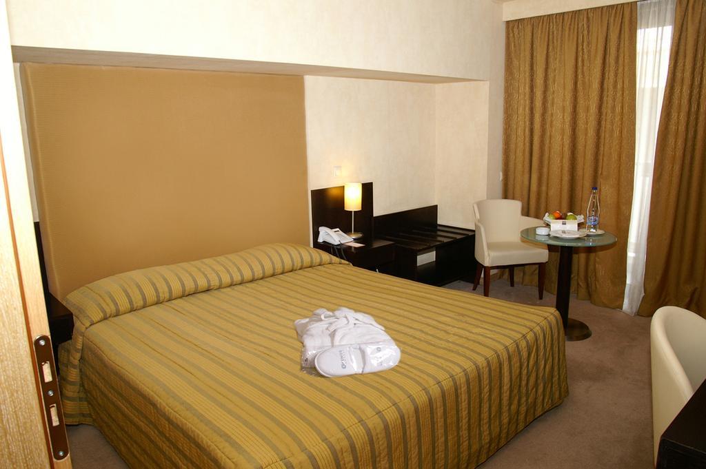 Hotel Lozenge Athen Værelse billede